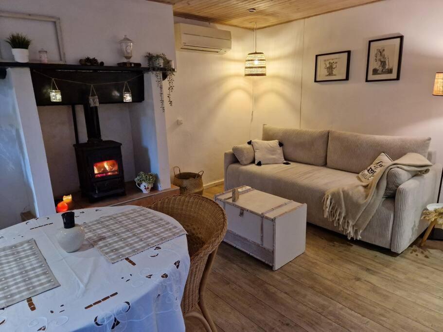Petit Cottage Breton Saint-Mayeux Exterior foto